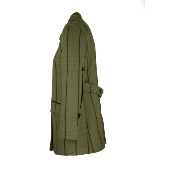 Skreddersydd tweedkåpe